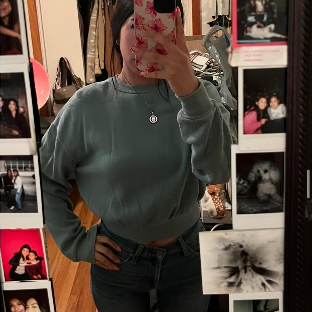 Stylish Green Sweatshirt